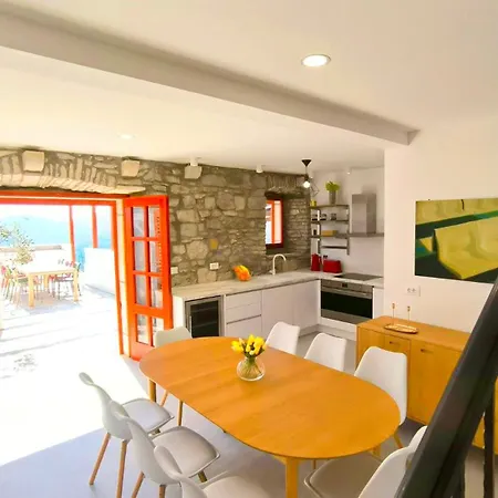 Smoquizza Smokvica (Korcula)