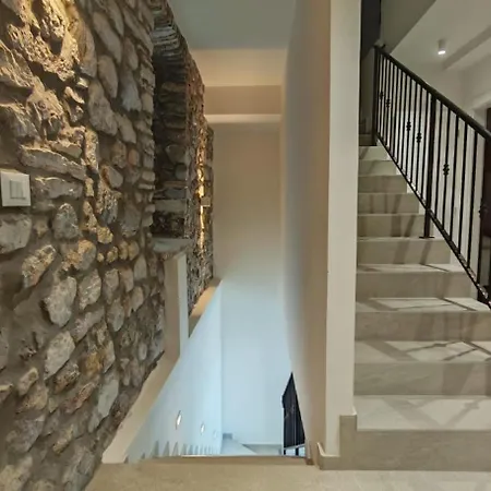 Smoquizza Smokvica (Korcula)