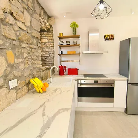 Smoquizza Villa *