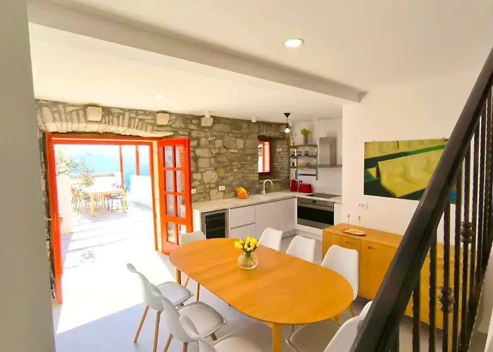 Smoquizza Smokvica (Korcula)