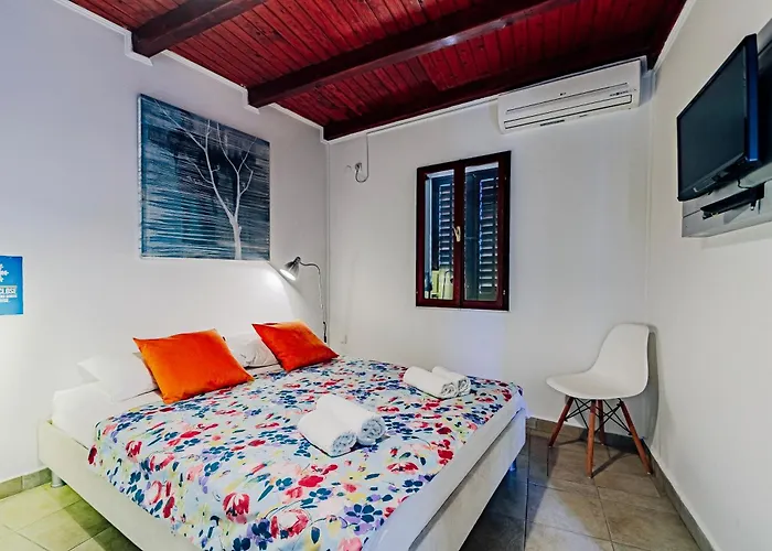 Smoquizza * Smokvica (Korcula)