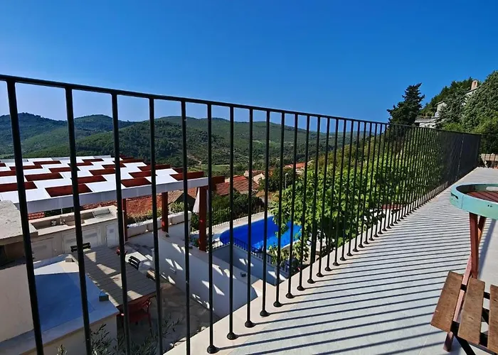 빌라 Smoquizza Smokvica (Korcula)